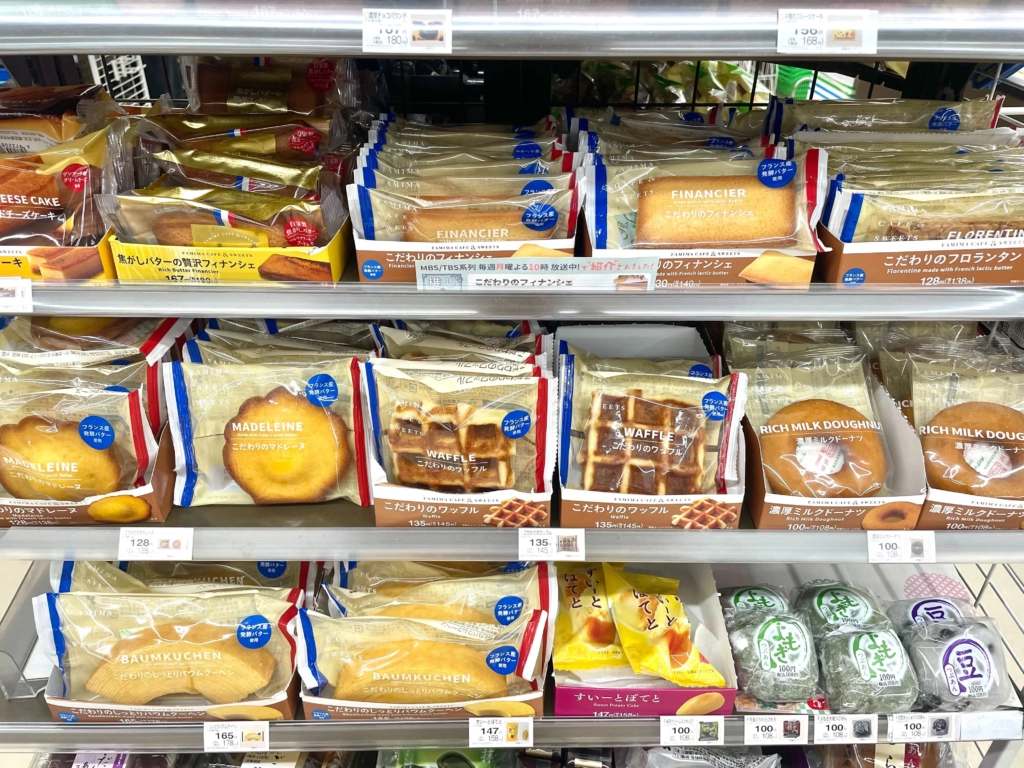 日本全家西點櫃