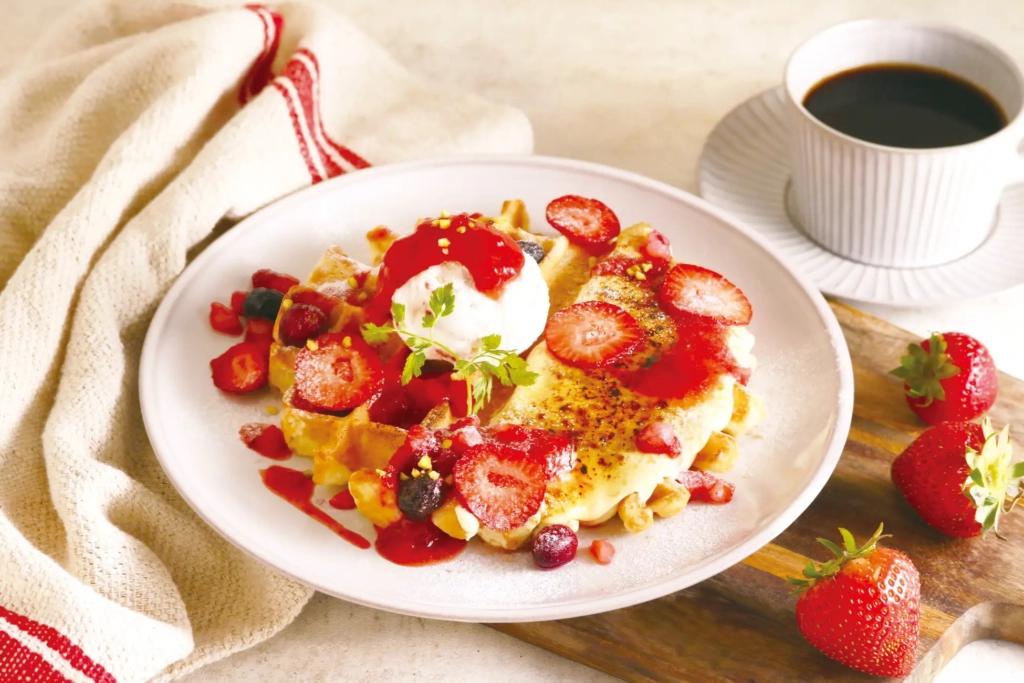 ココノハ的草莓與藍莓的烤布蕾格子鬆餅