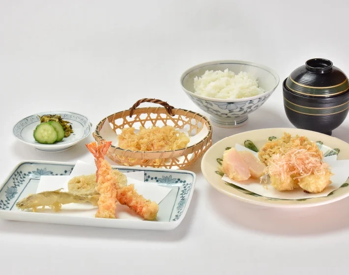 天婦羅新宿綱八的天婦羅套餐