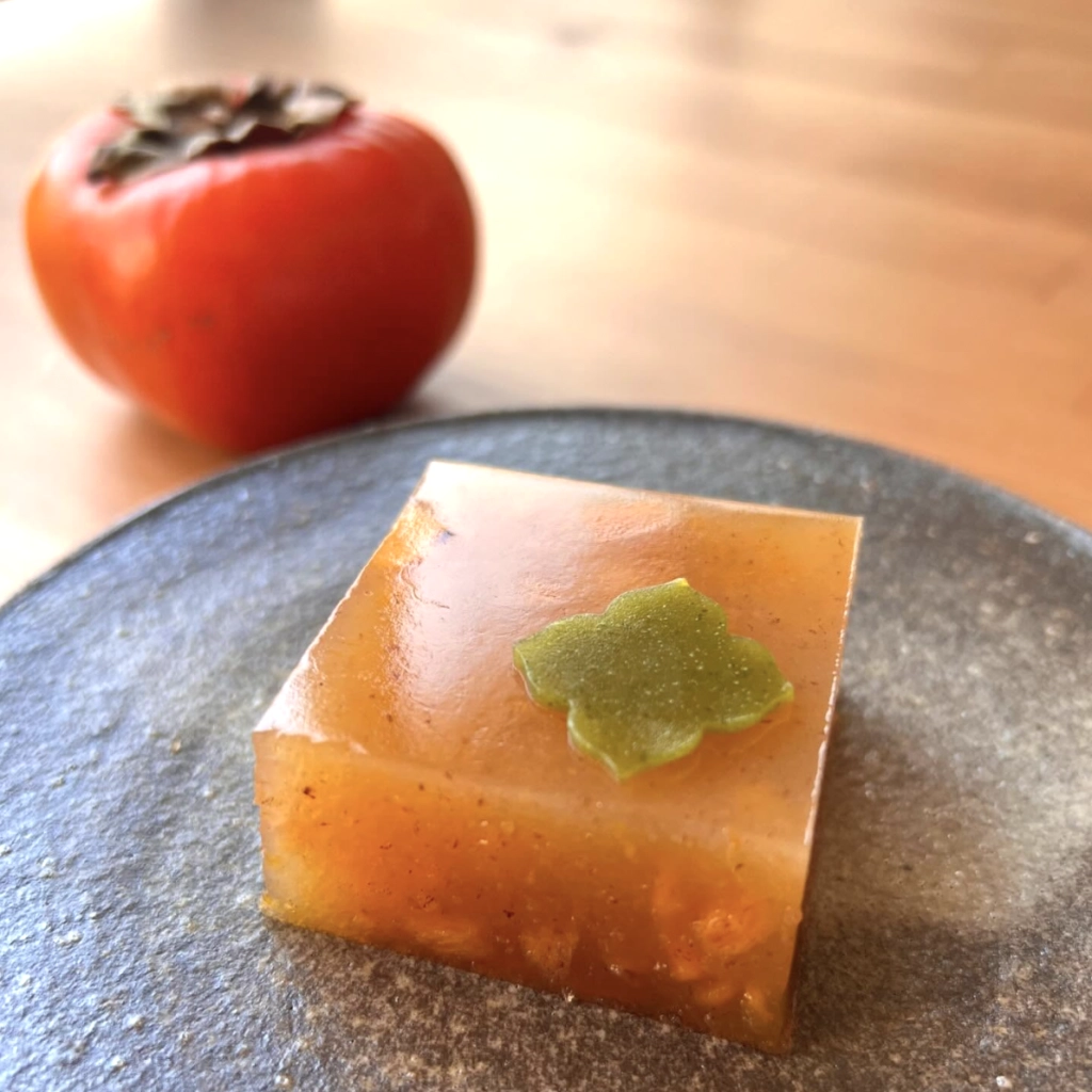 菫花堂的柿子羊羹