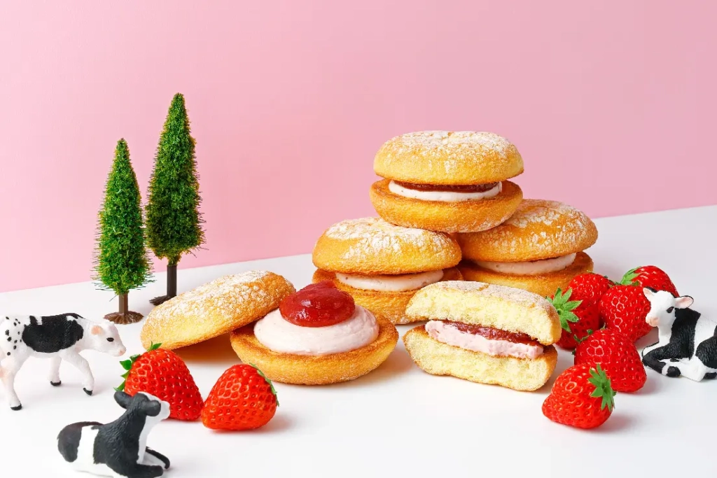 朝霧牛乳 牛奶夾心鬆餅 草莓口味