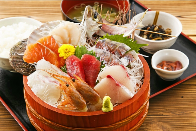 日本居酒屋磯丸水產 午間生魚片定食